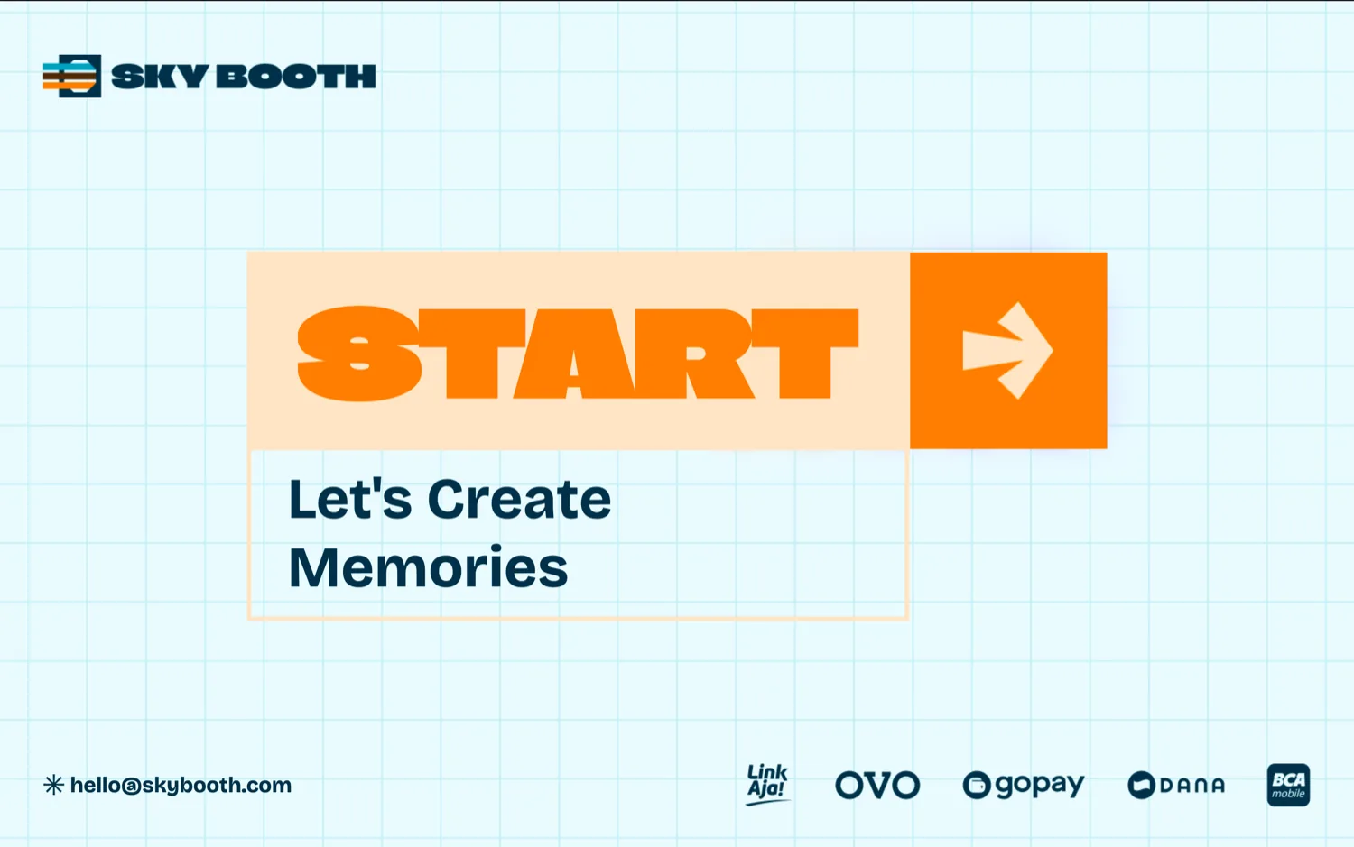 Layar awal booth Skybooth dengan tombol START dan logo pembayaran LinkAja, OVO, GoPay, DANA, dan BCA mobile